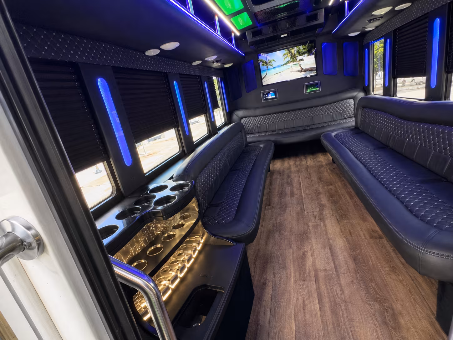 Fort Lauderdale Winery Tour & Pub Crawl Transportation pickup coordination